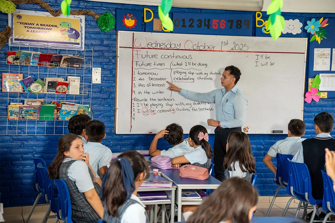 Alumnos de Primaria del Colegio OQUETZA en clase, Cuautla, Morelos